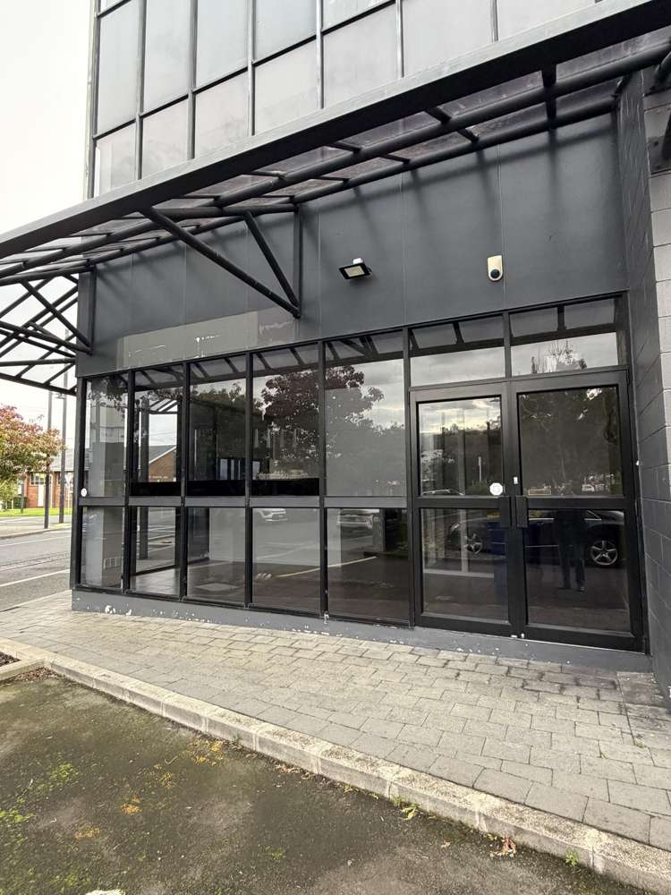GF/3053 Great North Road New Lynn_1