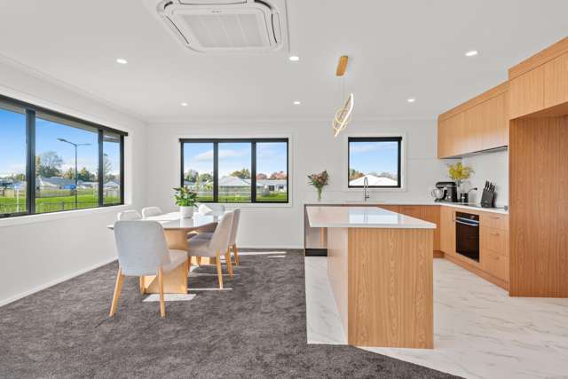Executive, Large family Home