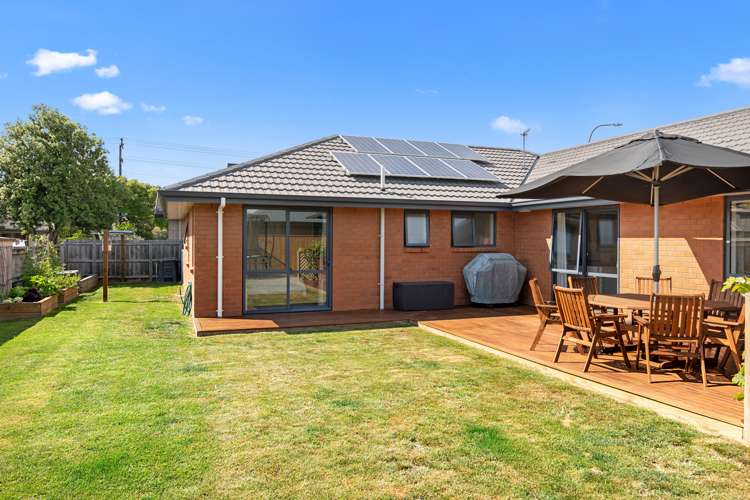 4 Ernest Place Brightwater_18