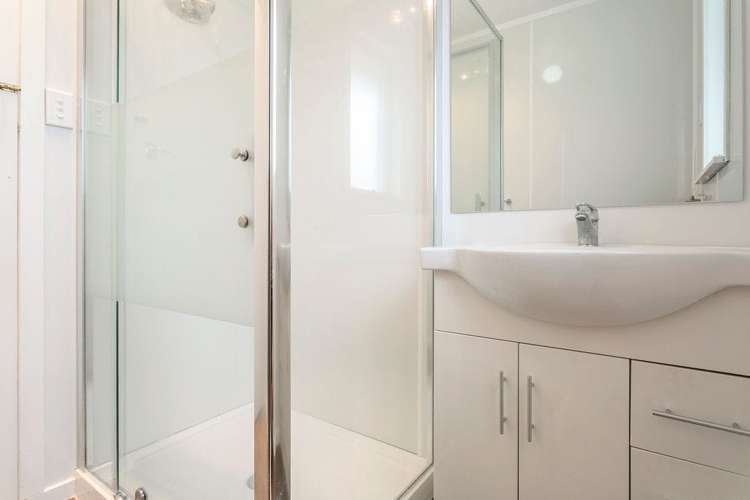 3 Defoe Avenue Hillcrest_12