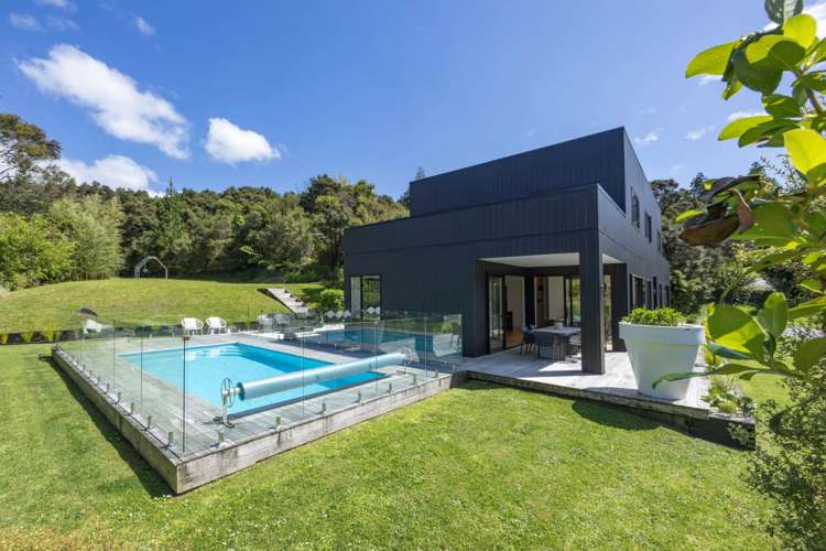 323H Huia Road Titirangi_21