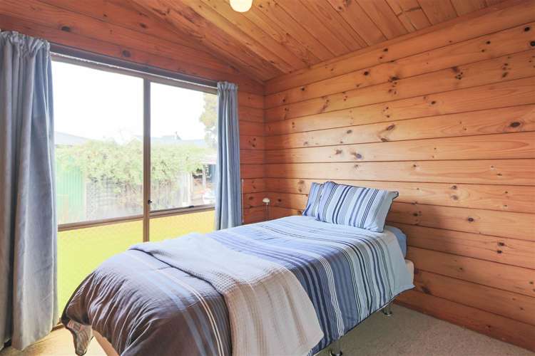 33 Kowhai Street Inglewood_11