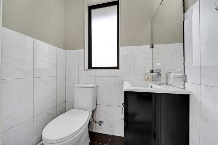 18 Farrelly Avenue Mount Roskill_22