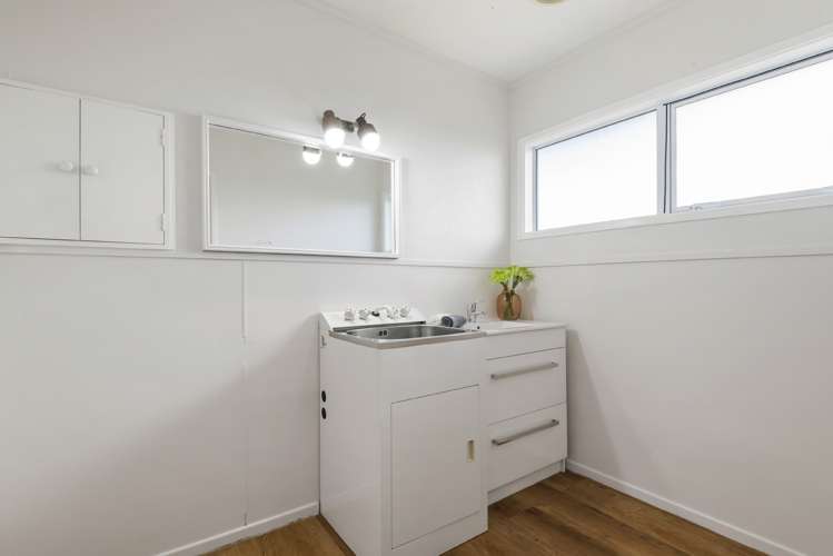 19 Ravenwood Drive Forrest Hill_36