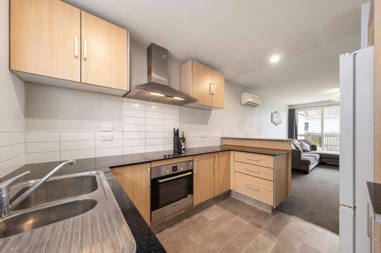 2/97 Champion Street Edgeware_4