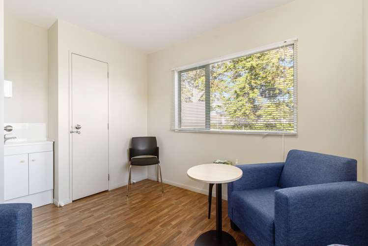 7 Woodford Avenue Henderson_9