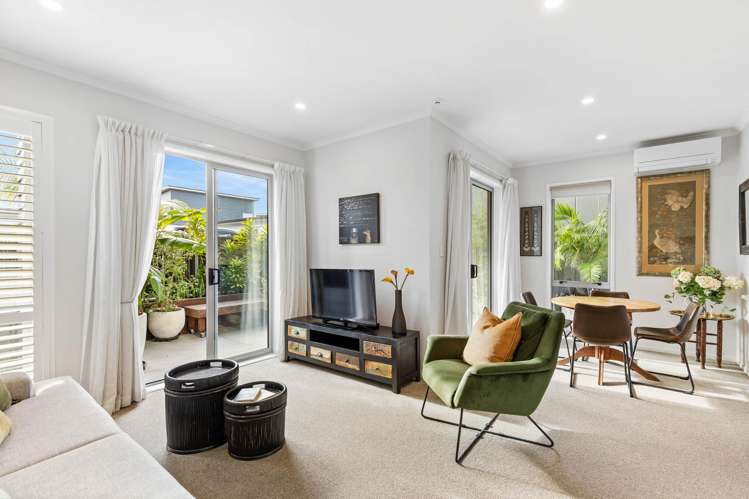 2/110 Hobsonville Point Road_1
