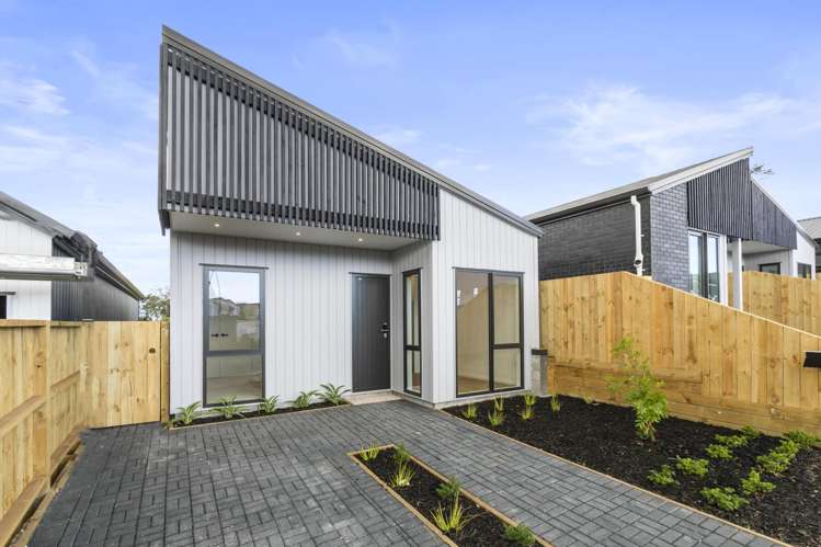 11 Puhikawa Street Massey_2