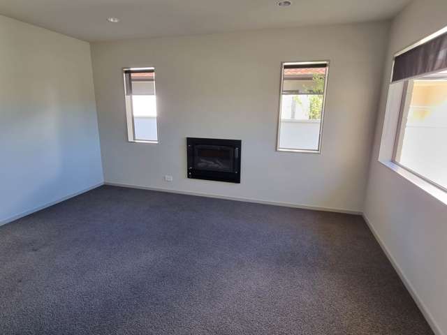 59 Pine Harbour Parade Beachlands_3