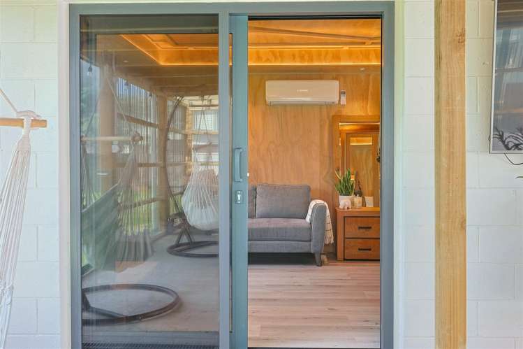 20 Cook Street Carters Beach_23