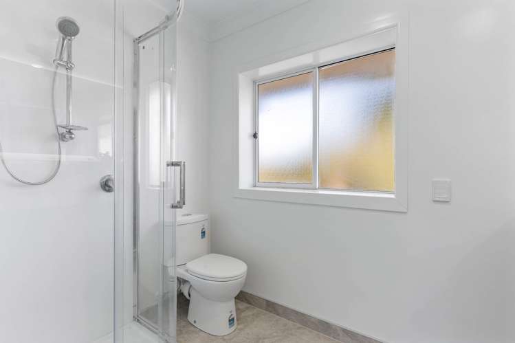 1/5 Duke Street Papakura_13