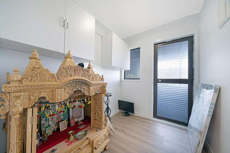 2/46A Captain Scott Road Glen Eden_7