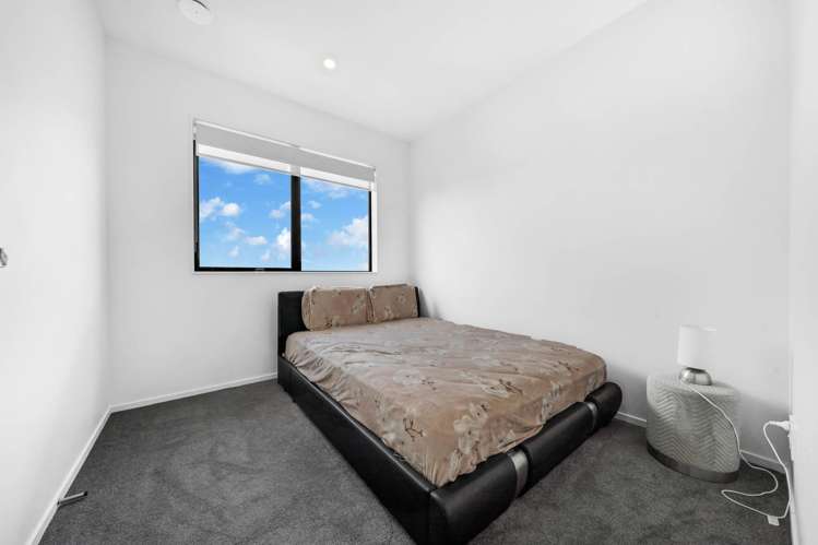 2 Rarangi Mai Lane Karaka_13