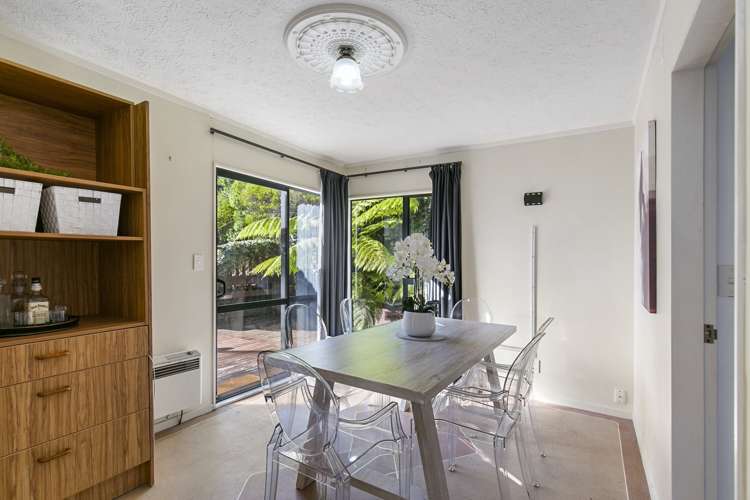 69 Woodhouse Avenue Karori_2