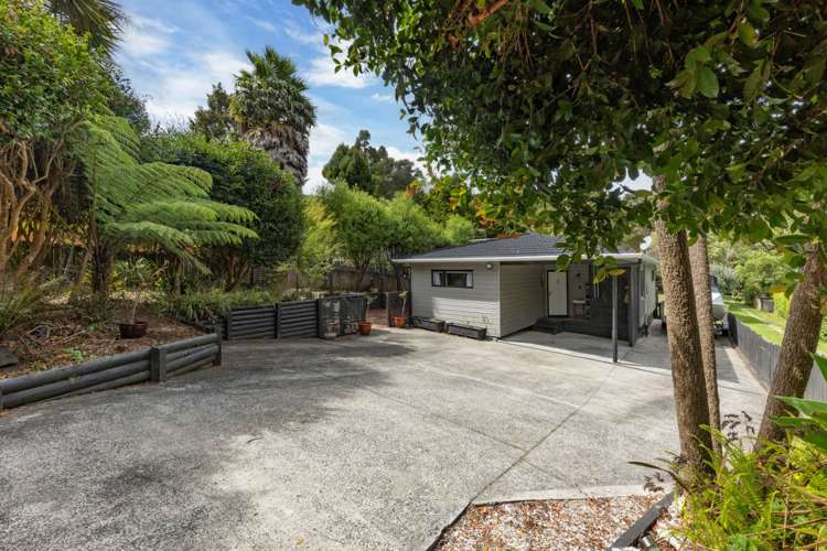 482 Huia Road Laingholm_16