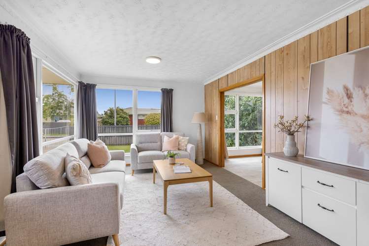 20 Kathleen Crescent Hornby_4