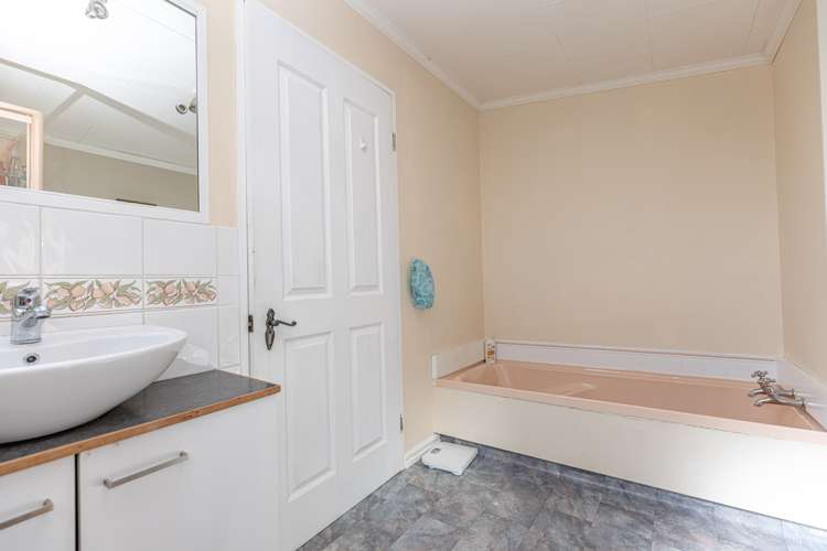 790 State Highway 2 Opaki_13