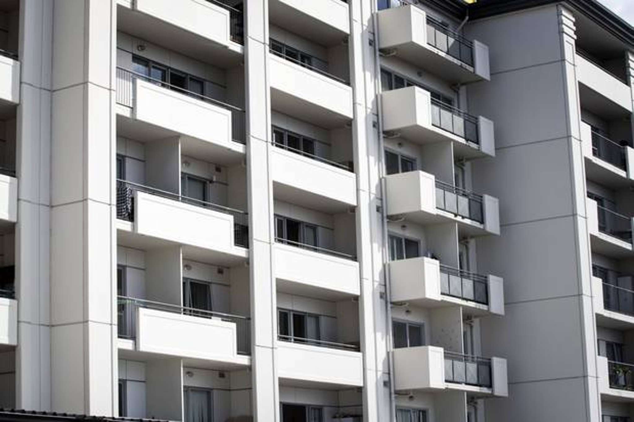 Auckland apartment selling for $30k: Buyer beware, realtor warns