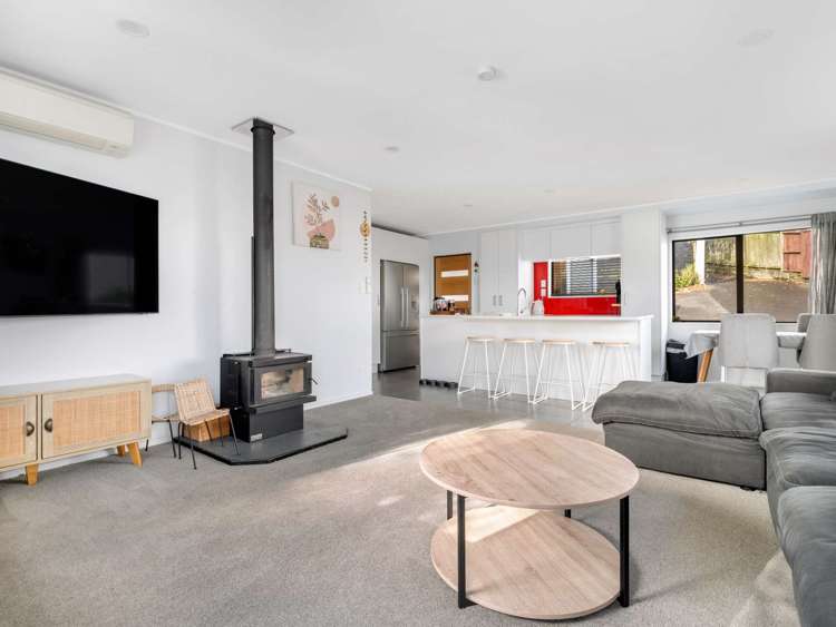 2/58 James Street_3