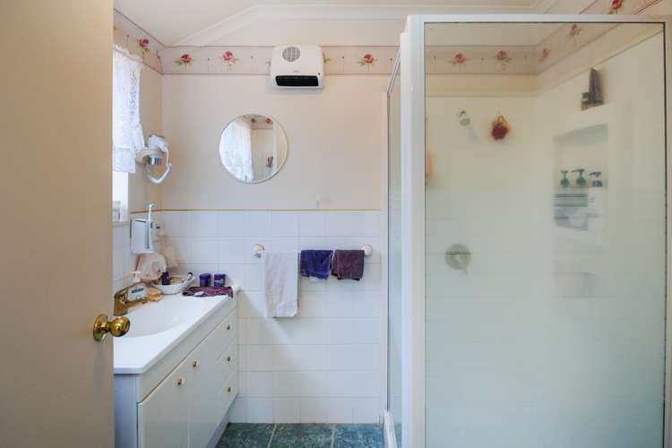 7 Jasmine Place Fitzherbert_18