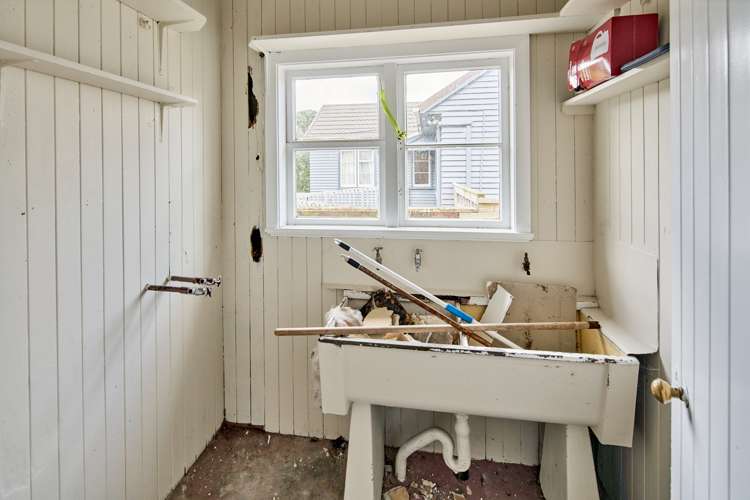 29 Pirie Crescent Moera_12