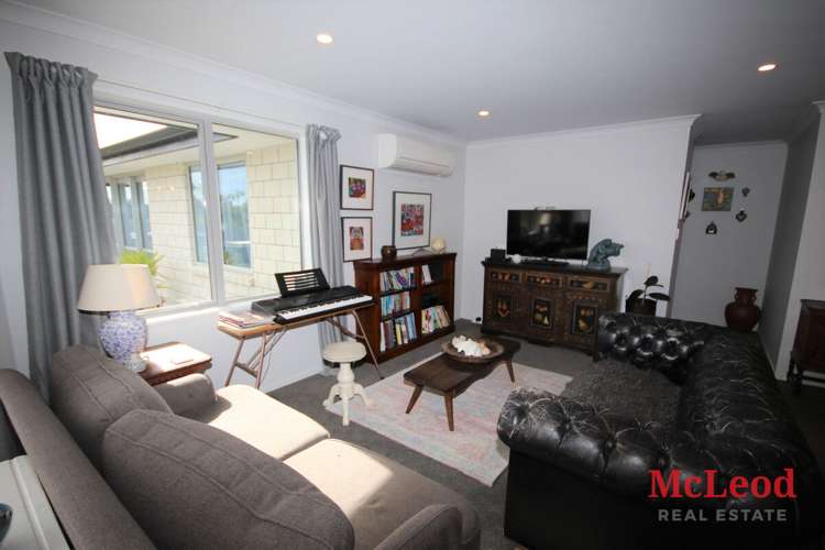 37 Redhaven Rise Netherby_8