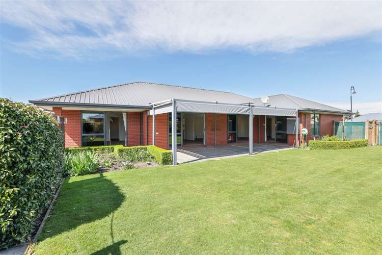 8 Parkdale Close Allenton_14
