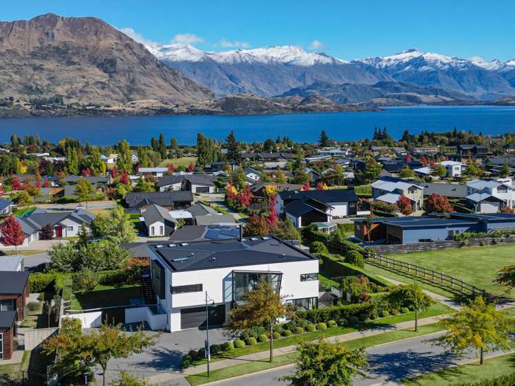 47 Forest Heights Wanaka_1