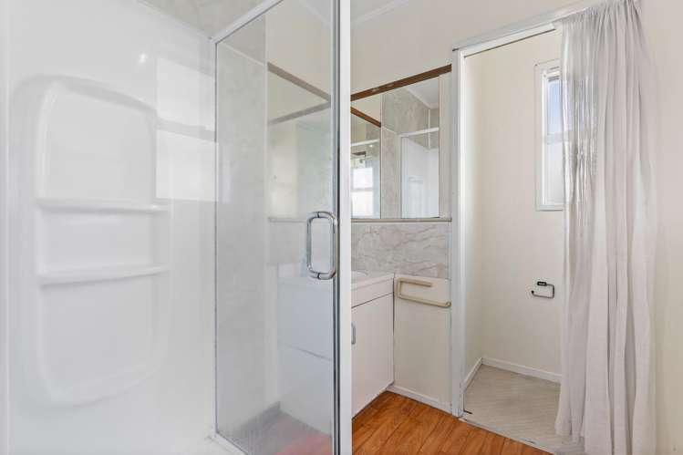 1/12 Cresta Avenue Beach Haven_13