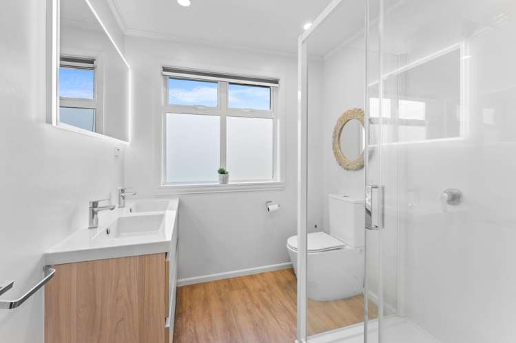 2 Matipo Street Waikanae_19