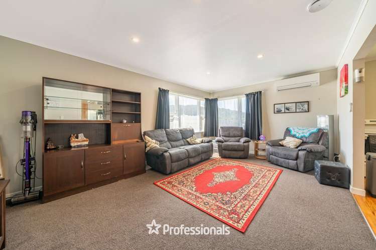 8 Harlow Grove Wainuiomata_16