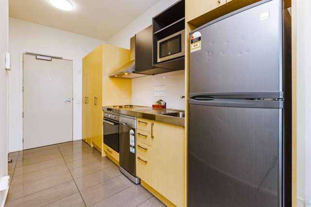 1111/17 Putney Way Manukau_2