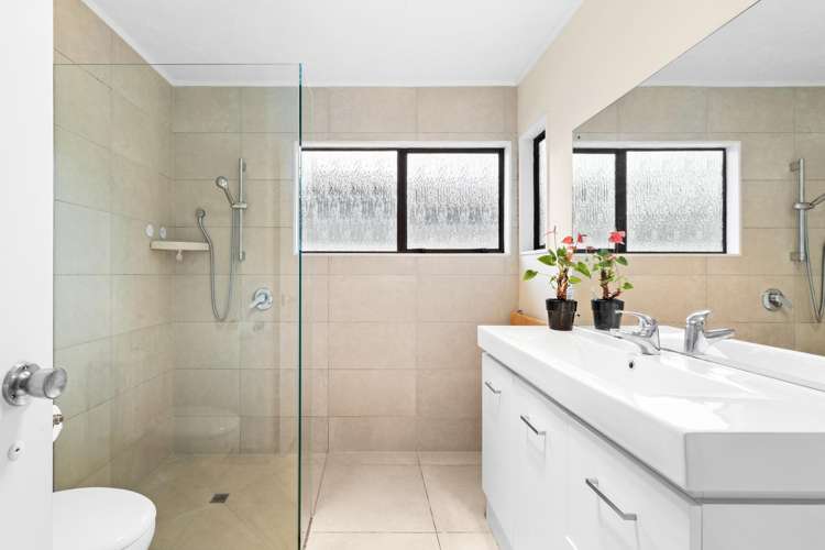 11a Cassino Crescent Onekawa_6