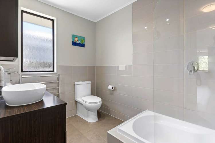 34b Gledstane Road Stanmore Bay_13