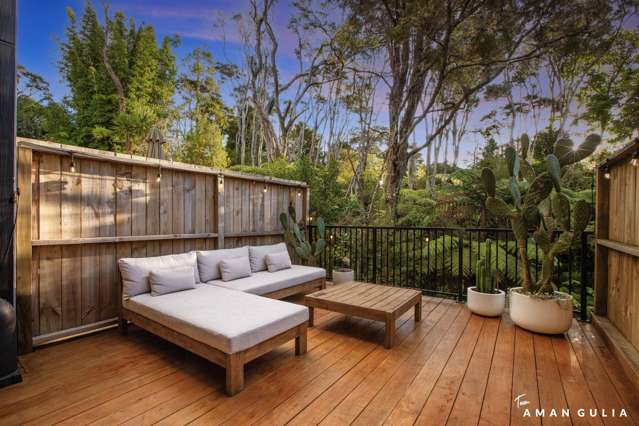 Bush Views & Sun-Soaked Serenity