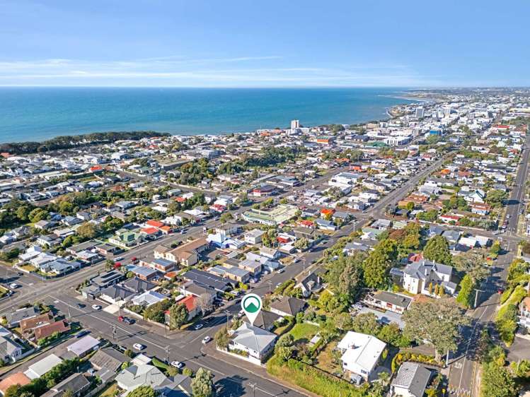 223 Powderham Street New Plymouth Central_21