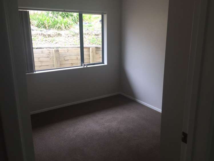 9 Arrowsmith Drive Clover Park_6