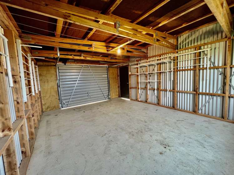 30 Manukau Road Raglan Town_23