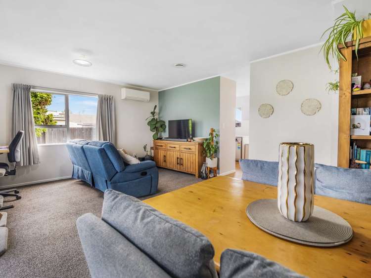 2/6 Short Street Papakura_4