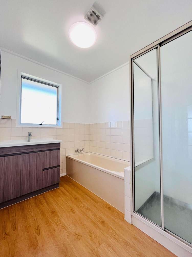 35 Advene Road Cockle Bay_13