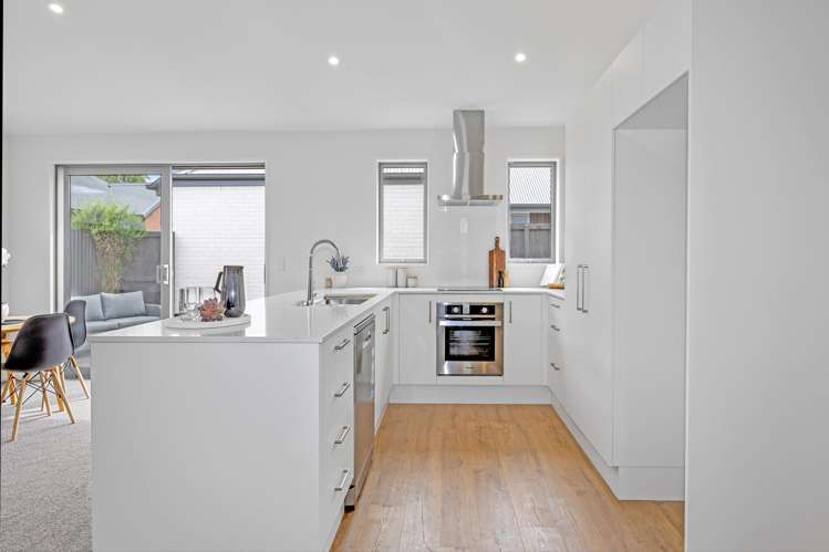 2/129 Hoon Hay Road_4