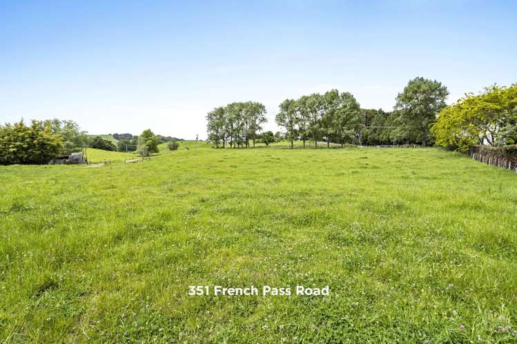 351, 389, 393 French Pass Road Cambridge_14
