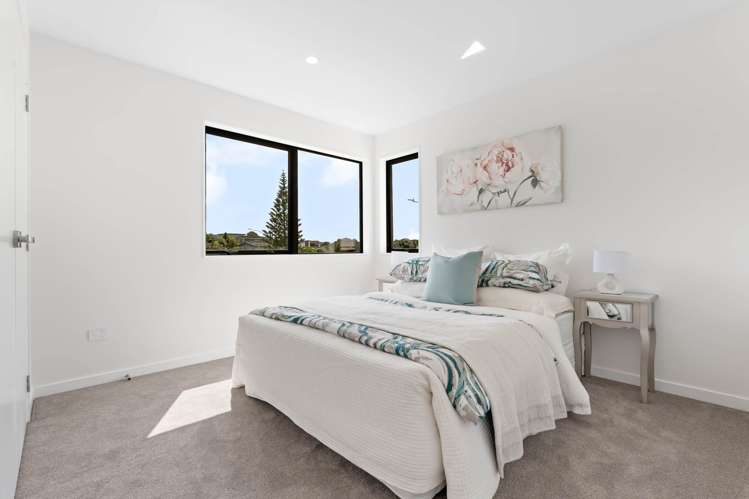 2 Lingham Crescent Torbay_18