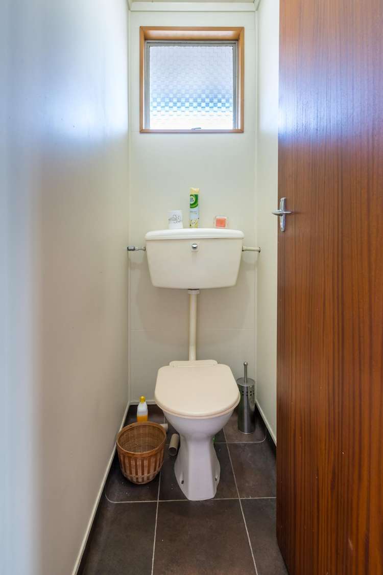 67 Easther Crescent Kew_14