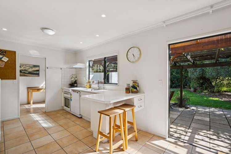 85 Lagoon Avenue Albert Town_9