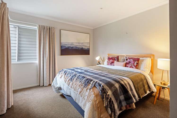 4 Roger Street Lytton West_11