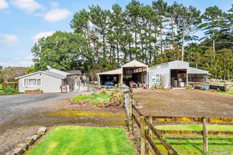 151 Gordon Road Pollok_15