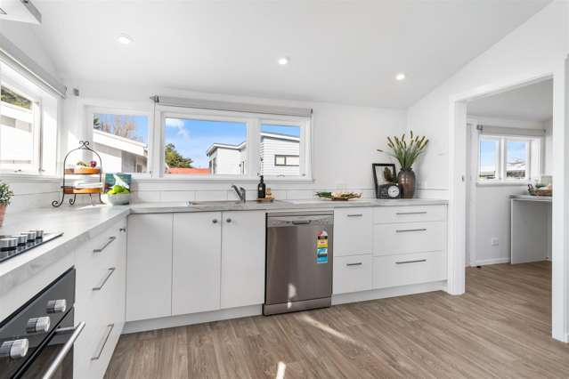 135 Lincoln Road Carterton_2