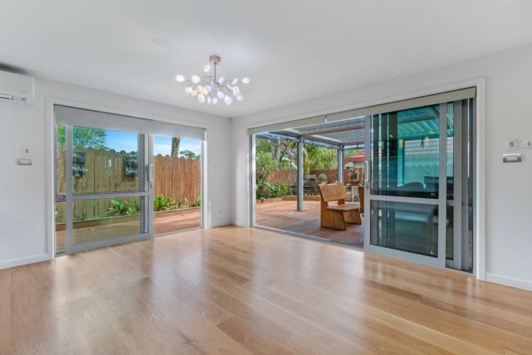 21a Macleans Road Bucklands Beach_11