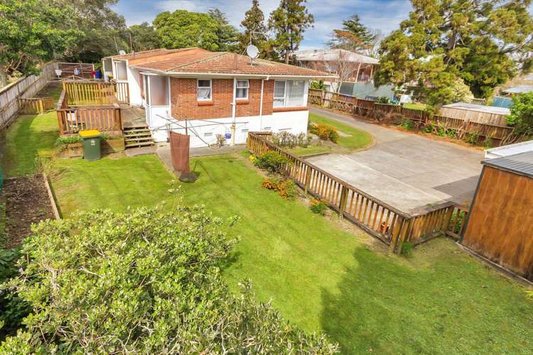 15 Freshney Place Hill Park_9